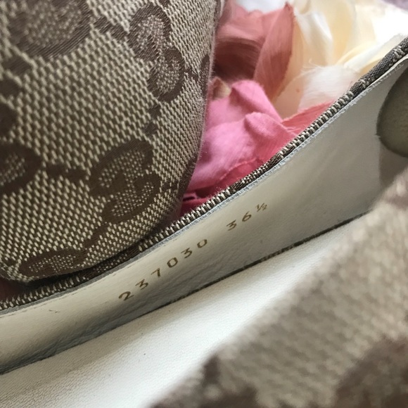 Authentic Gucci Flats - Picture 8 of 8